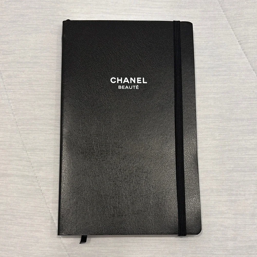 CHANEL Beauté Black Notebook New